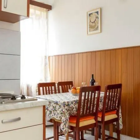 Grosse In Split- Diokletianpalast-naehe By Interhome Apartmán *