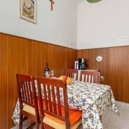 Grosse In Split- Diokletianpalast-naehe By Interhome Apartment Split